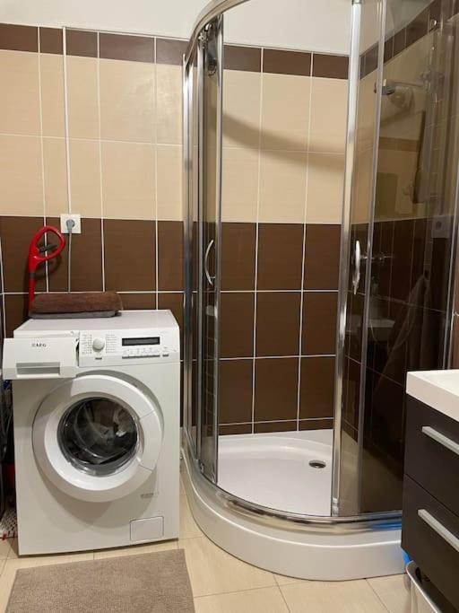Apartman S Nadhernym Vyhladom Na Tatry Veľký Slavkov المظهر الخارجي الصورة